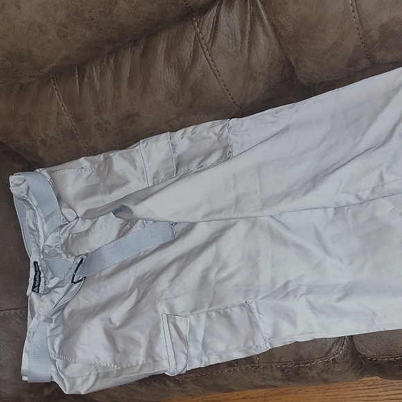 Cargo pants - Picture 1 of 2